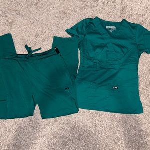 Grey Anatomy Hunter Green Size Small. Cross over top.